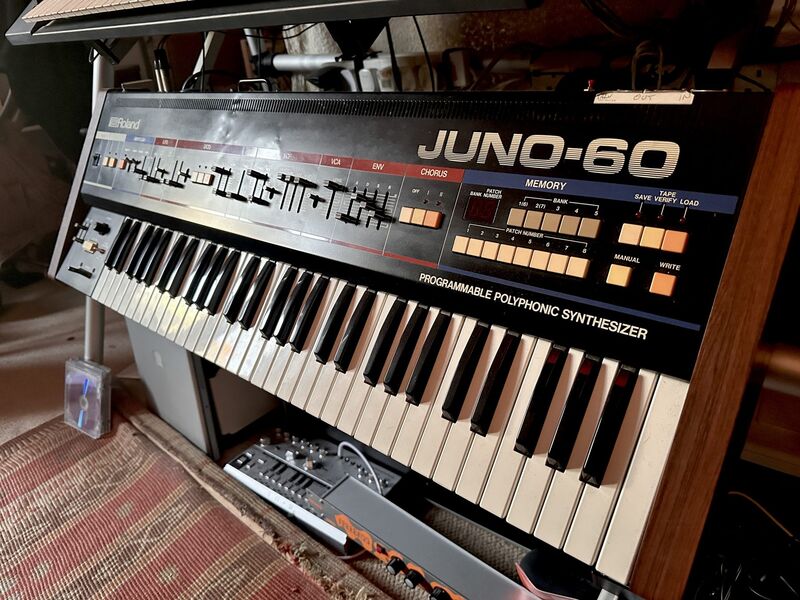 Roland Juno-60